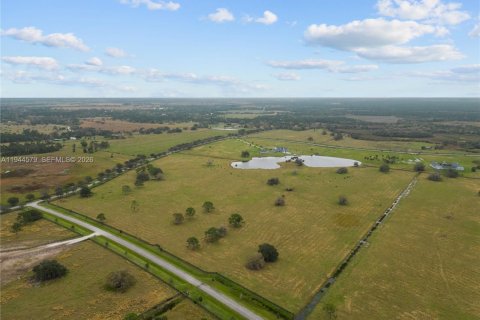 Terrain à vendre à Okeechobee, Floride № 2001094 - photo 13