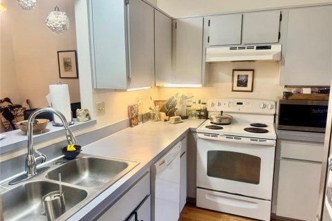 House in Palm Harbor, Florida 2 bedrooms, 90.67 sq.m. № 2215508 - photo 6