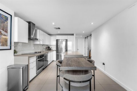 Studio in the Condo in Miami, Florida  № 1978645 - photo 5