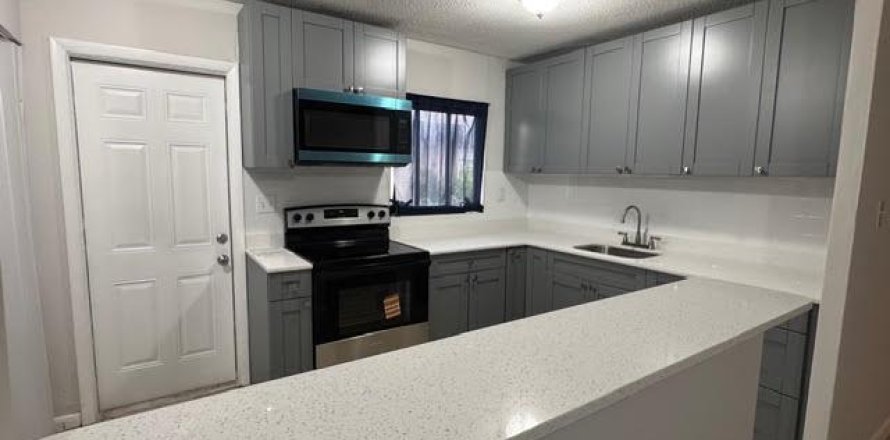 Apartment in Pompano Beach, Florida 2 bedrooms, 92.9 sq.m. № 2086501