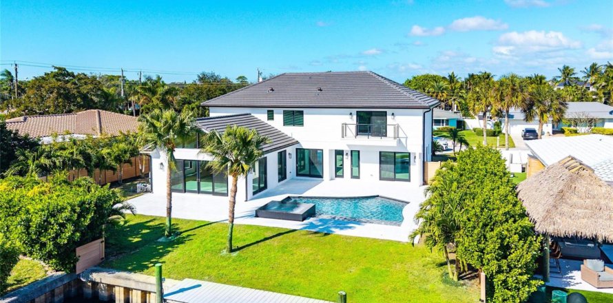 Villa ou maison à Jupiter, Floride 5 chambres, 358.05 m2 № 2185314