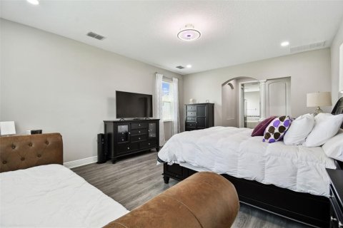 House in Tampa, Florida 7 bedrooms, 512.63 sq.m. № 1791589 - photo 28
