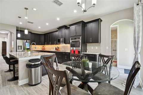 House in Tampa, Florida 7 bedrooms, 512.63 sq.m. № 1791589 - photo 19