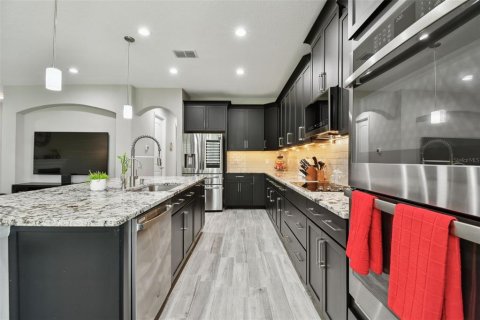 House in Tampa, Florida 7 bedrooms, 512.63 sq.m. № 1791589 - photo 16