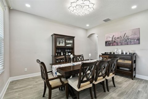 House in Tampa, Florida 7 bedrooms, 512.63 sq.m. № 1791589 - photo 7
