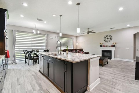 House in Tampa, Florida 7 bedrooms, 512.63 sq.m. № 1791589 - photo 15