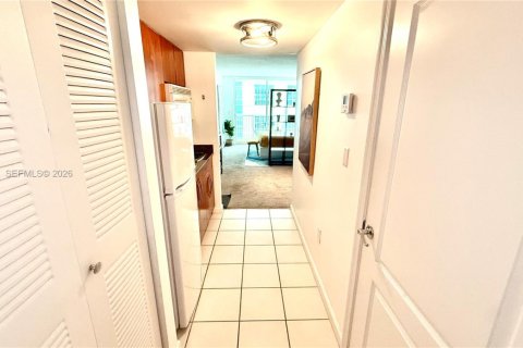 Condominio en venta en Miami, Florida, 39.48 m2 № 2056755 - foto 5