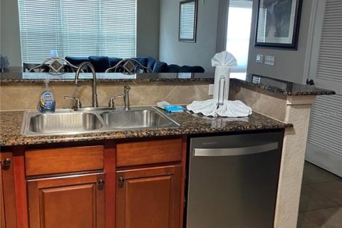 Condo in Davenport, Florida, 3 bedrooms  № 1885258 - photo 8