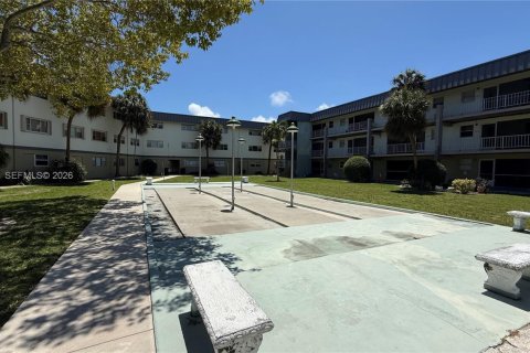 Снять в аренду кондоминиум в Халландейл-Бич, Флорида 1 спальня, 65.03м2, № 2066797 - фото 15