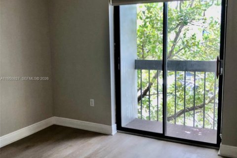Condominio en alquiler en Miami, Florida, 3 dormitorios, 114.64 m2 № 2008667 - foto 11