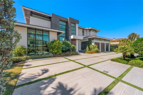 House in Fort Lauderdale, Florida 6 bedrooms, 682 sq.m. № 2029477 - photo 2