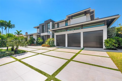 House in Fort Lauderdale, Florida 6 bedrooms, 682 sq.m. № 2029477 - photo 3