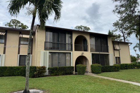 Condo in Greenacres, Florida, 2 bedrooms  № 2068718 - photo 17