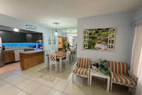 Condo in Greenacres, Florida, 2 bedrooms  № 2068718 - photo 4