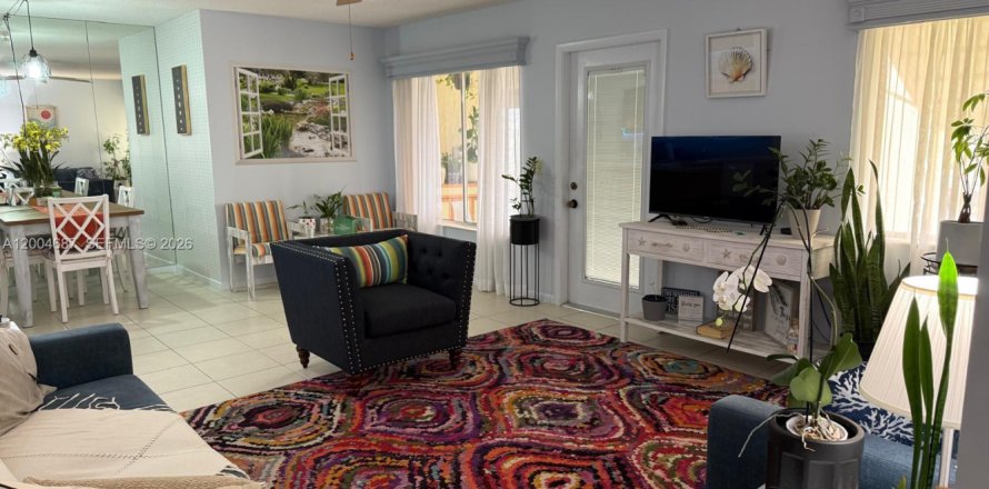 Condo in Greenacres, Florida, 2 bedrooms  № 2068718