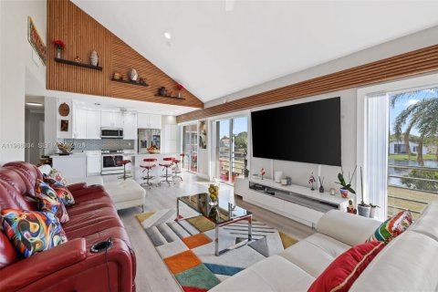 Copropriété à vendre à Tamarac, Floride: 3 chambres, 136.47 m2 № 2028121 - photo 14