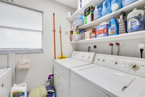 Copropriété à vendre à Tamarac, Floride: 3 chambres, 136.47 m2 № 2028121 - photo 27