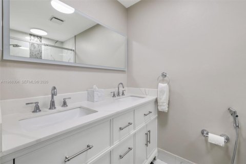 Copropriété à vendre à Tamarac, Floride: 3 chambres, 136.47 m2 № 2028121 - photo 21