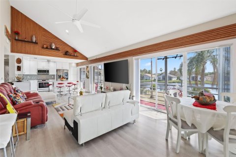 Copropriété à vendre à Tamarac, Floride: 3 chambres, 136.47 m2 № 2028121 - photo 16