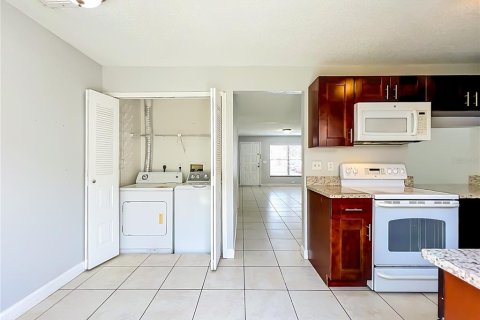 Adosado en alquiler en Orlando, Florida, 2 dormitorios, 102.56 m2 № 2198628 - foto 15