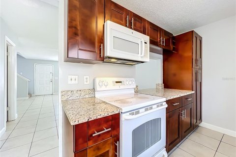 Adosado en alquiler en Orlando, Florida, 2 dormitorios, 102.56 m2 № 2198628 - foto 10