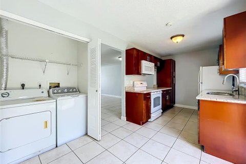 Adosado en alquiler en Orlando, Florida, 2 dormitorios, 102.56 m2 № 2198628 - foto 16