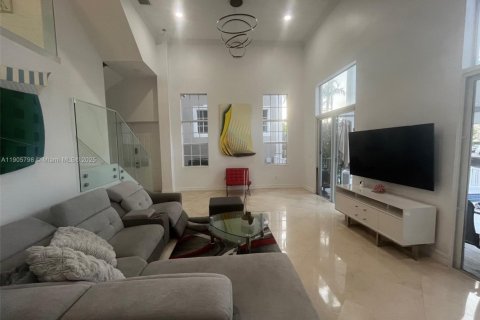 Adosado en alquiler en North Miami Beach, Florida, 3 dormitorios, 296.82 m2 № 2012213 - foto 6