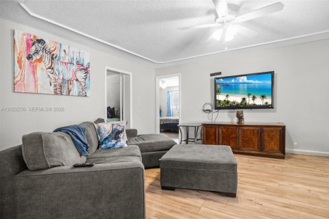 Casa en venta en Margate, Florida, 3 dormitorios, 166.67 m2 № 2260472 - foto 9