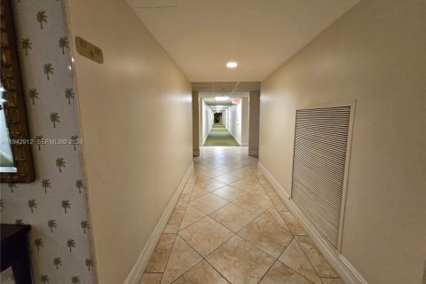 Copropriété à louer à Fort Lauderdale, Floride: 2 chambres, 116.13 m2 № 1999276 - photo 6