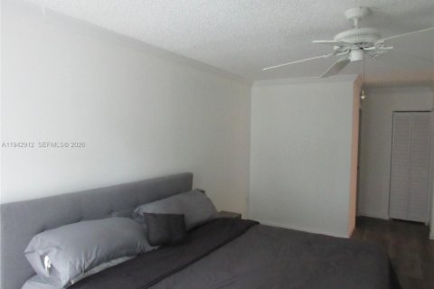 Copropriété à louer à Fort Lauderdale, Floride: 2 chambres, 116.13 m2 № 1999276 - photo 16