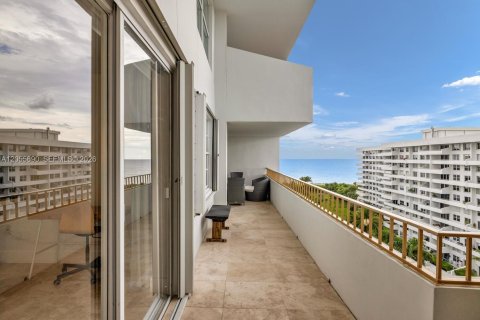 Condo in Key Biscayne, Florida, 2 bedrooms  № 2169512 - photo 5
