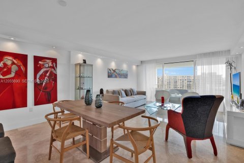 Condo in Key Biscayne, Florida, 2 bedrooms  № 2169512 - photo 20