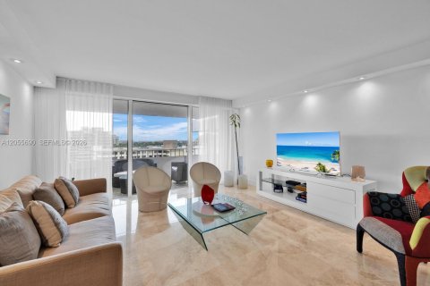 Condo in Key Biscayne, Florida, 2 bedrooms  № 2169512 - photo 18