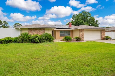 House in Orlando, Florida 4 bedrooms, 177.81 sq.m. № 1886180 - photo 2
