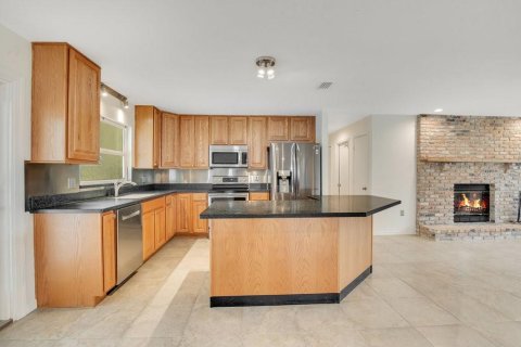 House in Orlando, Florida 4 bedrooms, 177.81 sq.m. № 1886180 - photo 9