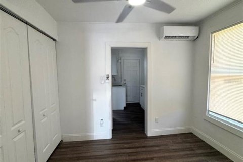 Casa en venta en Orlando, Florida, 2 dormitorios, 74.32 m2 № 2202784 - foto 8