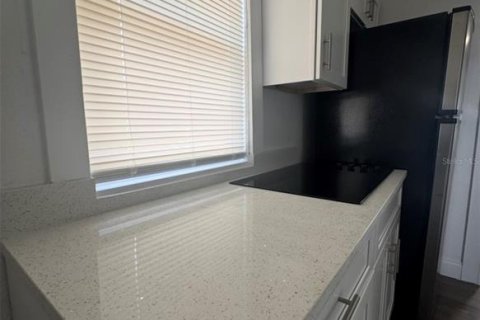 Casa en venta en Orlando, Florida, 2 dormitorios, 74.32 m2 № 2202784 - foto 5