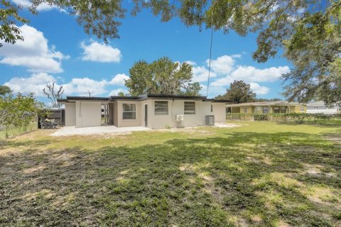 House in Orlando, Florida 3 bedrooms, 126.25 sq.m. № 2152022 - photo 25