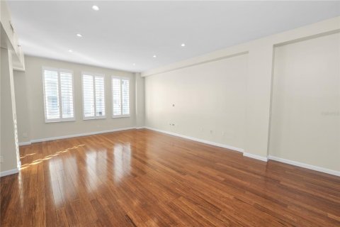 Condominio en venta en Saint Petersburg, Florida, 2 dormitorios, 161.65 m2 № 2101923 - foto 13