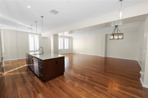 Condominio en venta en Saint Petersburg, Florida, 2 dormitorios, 161.65 m2 № 2101923 - foto 8