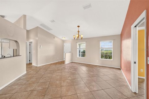 Villa ou maison à vendre à Summerfield, Floride: 3 chambres, 123.56 m2 № 2341499 - photo 8