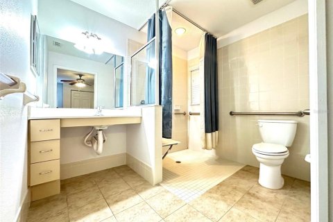 House in Saint Petersburg, Florida 3 bedrooms, 111.48 sq.m. № 2198714 - photo 14