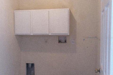 Купить виллу или дом в Эджуотер, Флорида 8 комнат, 206.15м2, № 2098884 - фото 15