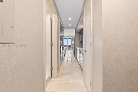 Condo in Fort Lauderdale, Florida  № 2081169 - photo 11