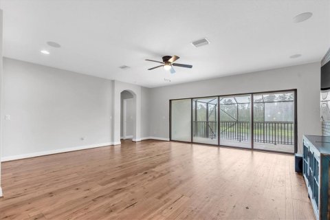 House in Odessa, Florida 5 bedrooms, 391.86 sq.m. № 1909904 - photo 22