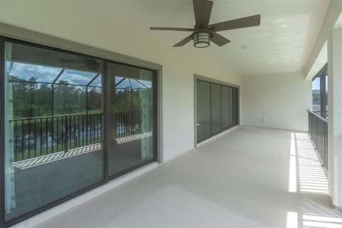 House in Odessa, Florida 5 bedrooms, 391.86 sq.m. № 1909904 - photo 25