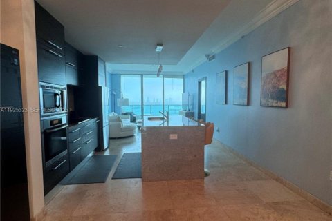 Condo in Miami, Florida, 1 bedroom № 1983880 - photo 29