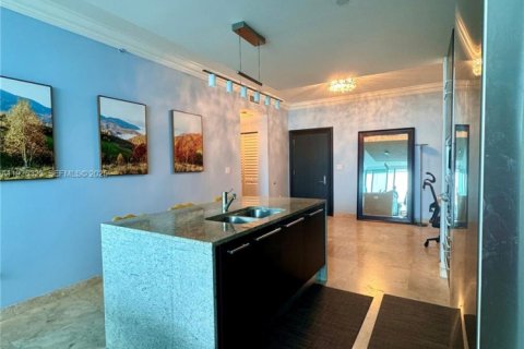 Condo in Miami, Florida, 1 bedroom № 1983880 - photo 21