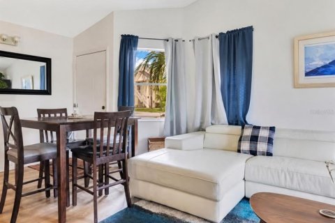 Townhouse in Kissimmee, Florida 3 bedrooms, 93.27 sq.m. № 2318580 - photo 5