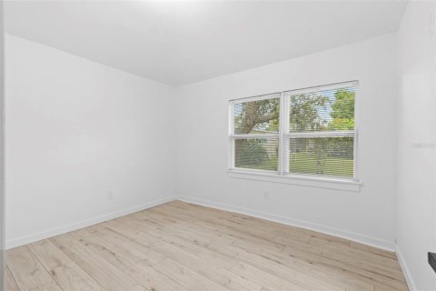 House in Tampa, Florida 3 bedrooms, 75.81 sq.m. № 1881048 - photo 11